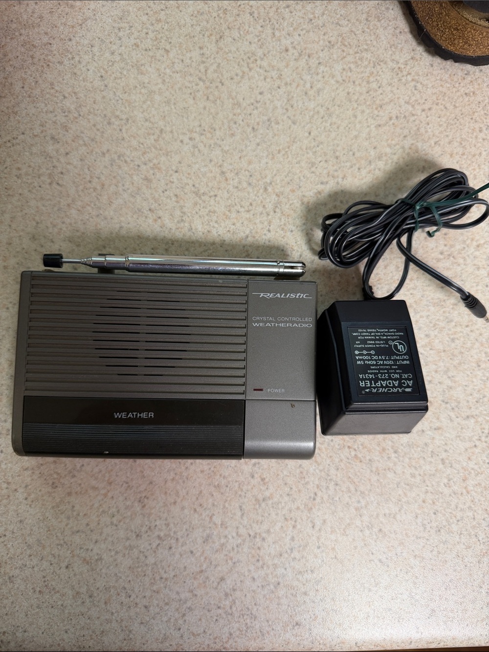 Realistic Crystal Controlled Weather Radio Model 12-241